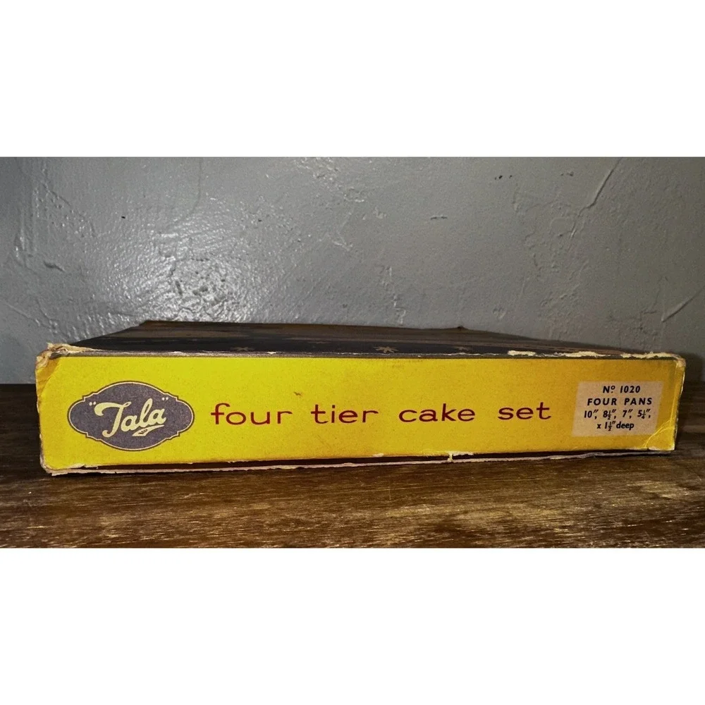 Vintage Tala Four Tier Cake Set No. 1020 w/ Box